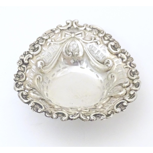 349 - A Victorian silver bon bon dish with pierced and embossed decoration, hallmarked Birmingham 1894, ma... 