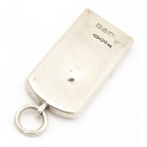 363 - A silver whistle,  hallmarked Chester 1909 maker Sampson Mordan & Co Ltd.  Approx. 1 1/4