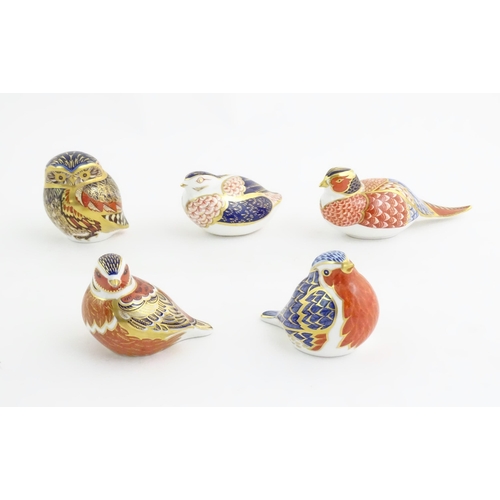 156 - Five Royal Crown Derby bird paperweights to include owl, pheasant, robin, quail, etc. Marked under. ... 