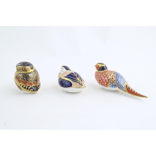 156 - Five Royal Crown Derby bird paperweights to include owl, pheasant, robin, quail, etc. Marked under. ... 