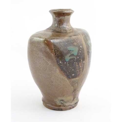 167 - A studio pottery vase by John Bedding (b. 1947). Monogram to rim of base. Approx. 10 3/4