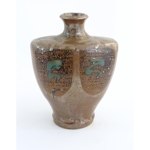 167 - A studio pottery vase by John Bedding (b. 1947). Monogram to rim of base. Approx. 10 3/4