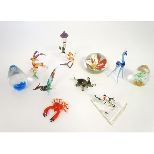 246 - Assorted glass items to include paperweights, models of glass animals etc. (Approx 10)