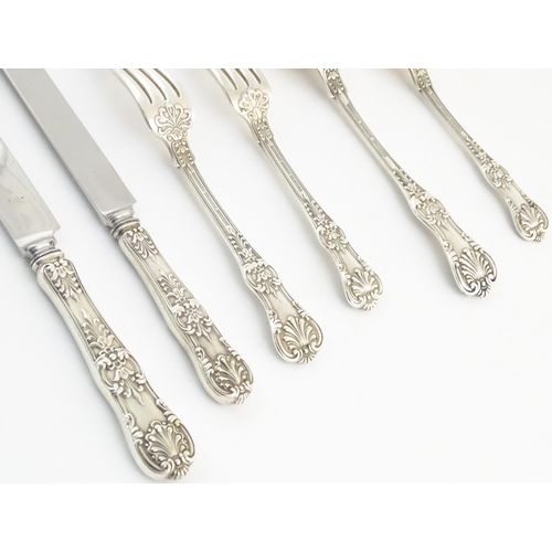 539 - Tiffany & Co. : A quantity of Tiffany & Co. American sterling silver Kings pattern flatware / cutler... 