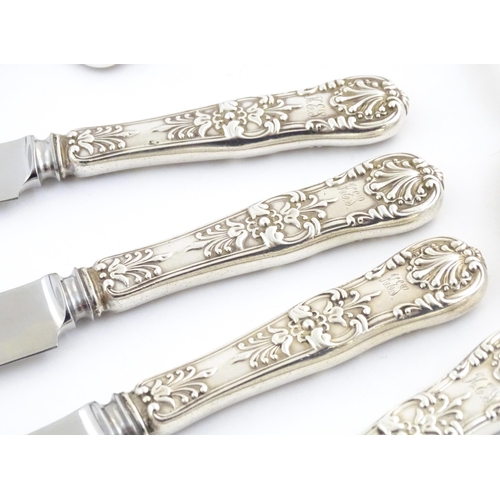 539 - Tiffany & Co. : A quantity of Tiffany & Co. American sterling silver Kings pattern flatware / cutler... 