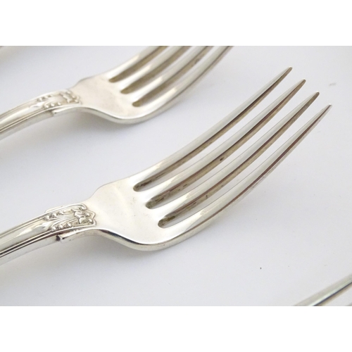 539 - Tiffany & Co. : A quantity of Tiffany & Co. American sterling silver Kings pattern flatware / cutler... 