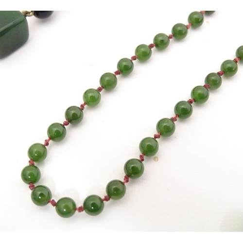 719 - Assorted bead jewellery to include necklaces and bracelets set with various green hardstone and glas... 