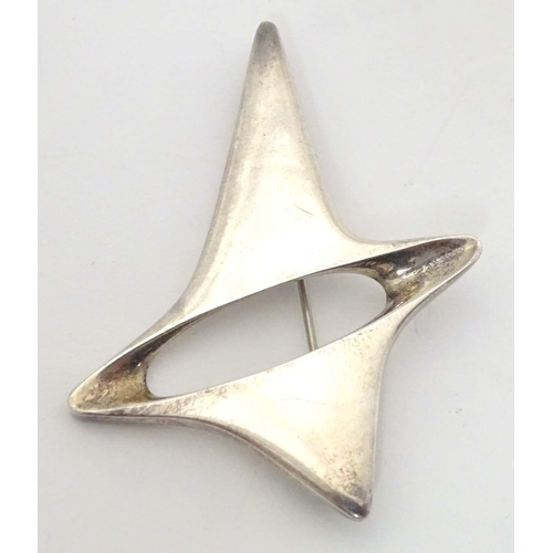 619 - Georg Jensen : A silver brooch of abstract design, designed by Henning Koppel for Georg Jensen. Mark... 