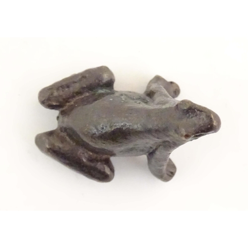 1014 - A cold painted bronze model of a seated frog. Approx. 1 1/4