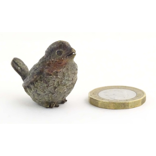 1015 - A cold painted bronze model of a song bird. Approx. 1