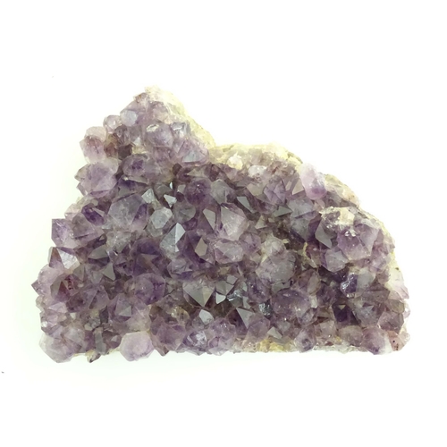 1063 - Natural History / Geology Interest: An amethyst specimen. Approx. 2