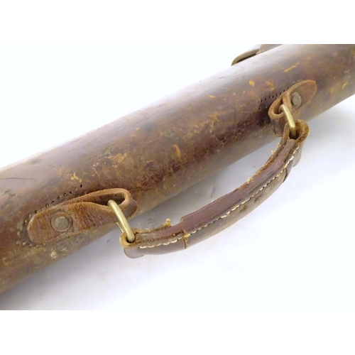 1262 - A late Victorian 'Leg o' Mutton' gun case, of leather construction, the interior with central divisi... 