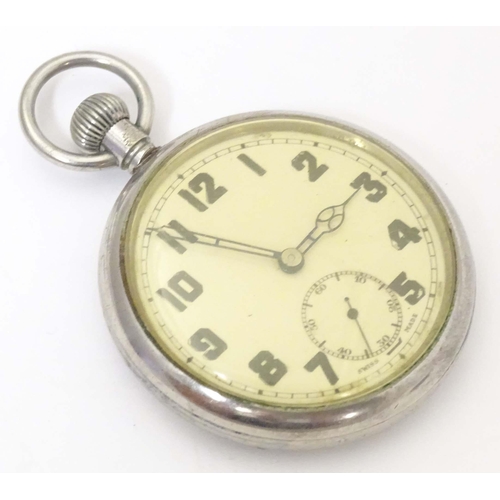 780 - A World War 2 / WW2 / WWII / Second World War Observer's / Navigator's pocket watch, the reverse sta... 