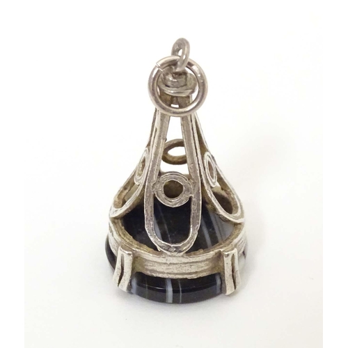 791 - A silver pendant fob seal set with banded agate under. Approx. 1 1/4