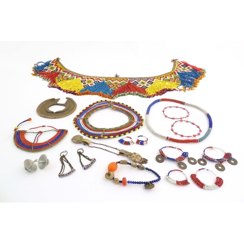 1085 - A quantity of Africa / Maasai beaded jewellery to include necklaces, bracelets, etc.