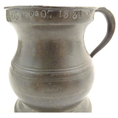 1114 - A quantity of pewter items, comprising two Victorian pint tankards, an early 20thC pint tankard, thr... 