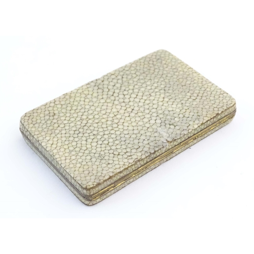 1207 - An early 20thC shagreen cheroot case with gilt interior. Approx. 1/2