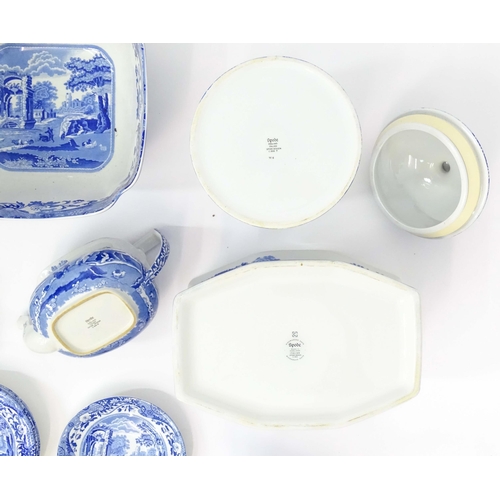 207 - A quantity of blue and white Copeland Spode and Spode tea and dinner wares in the Italian pattern to... 