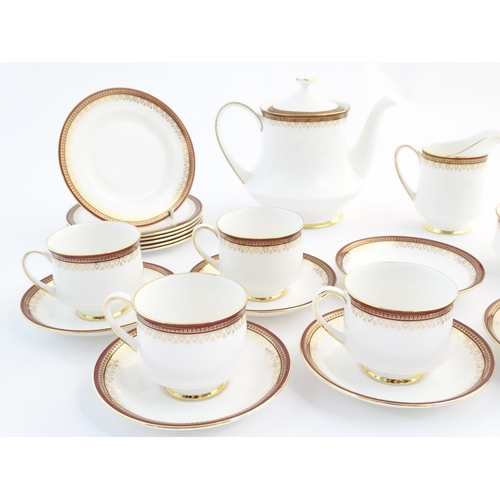 214 - A quantity of Paragon tea wares in the Holyrood pattern, to include teapot, sugar bowl, milk jug, cu... 