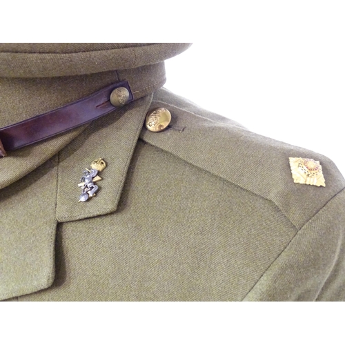 994A - Militaria, WW2 / WWII / World War 2 / Second World War : a British Army 2nd Lieutenant's No.2 dress ... 