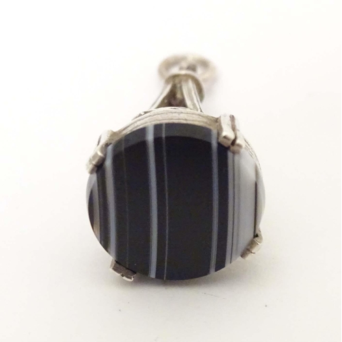 791 - A silver pendant fob seal set with banded agate under. Approx. 1 1/4