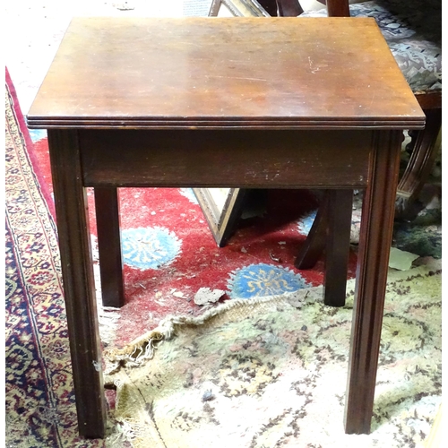 79 - A 19thC mahogany occasional table with single drawer. Approx. 21