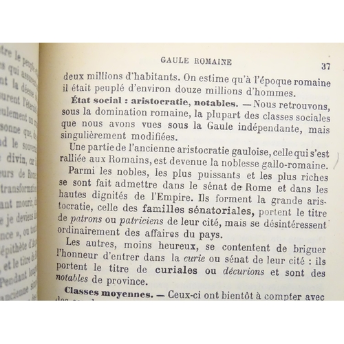 153 - Books: Ten French books to include Histoire de la Civilisation Francaise, volumes 1 & 2; Histoire de... 