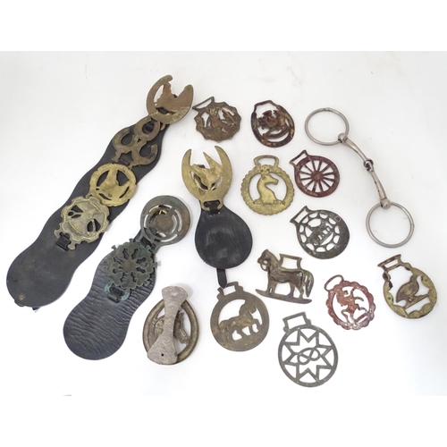 164 - Quantity of assorted horse brasses etc