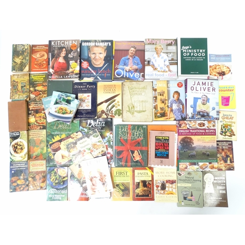 134 - Books: A quantity of assorted cookery / recipe books to include English Traditional Recipes by Annet... 