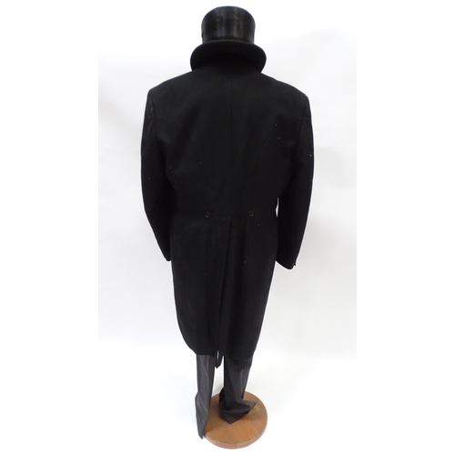 36 - WITHDRAWN FROM AUCTION - Apologies for any inconvenience. Morning Suit with brushed silk top hat by ... 