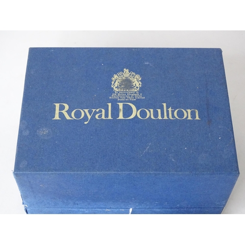 1098 - A boxed Royal Doulton limited edition loving cup commemorating the 75th anniversary of the Allied Br... 