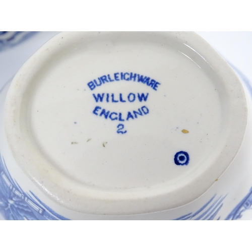 187 - A quantity of assorted blue and white dinner wares to include dinner plates, meat plate, serving dis... 