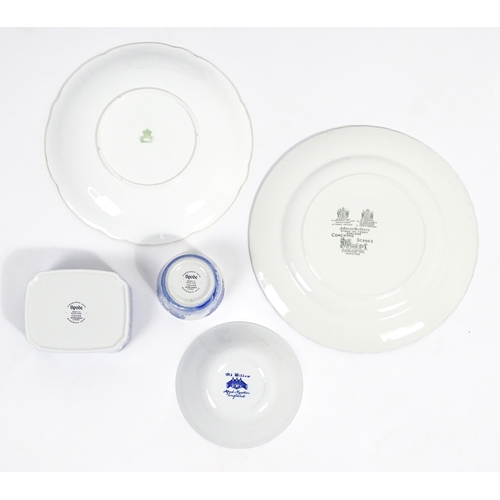 187 - A quantity of assorted blue and white dinner wares to include dinner plates, meat plate, serving dis... 