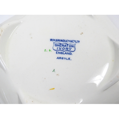 188 - A quantity of Grindley & Co. dinner wares in the Sheraton Ivory pattern, to include oval serving dis... 