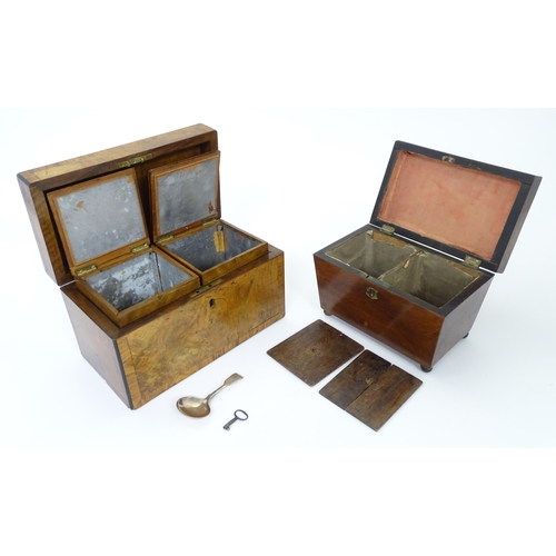 899 - A 19thC walnut tea caddy with crossbanding, opening to reveal two hinge lidded sections within. Toge... 