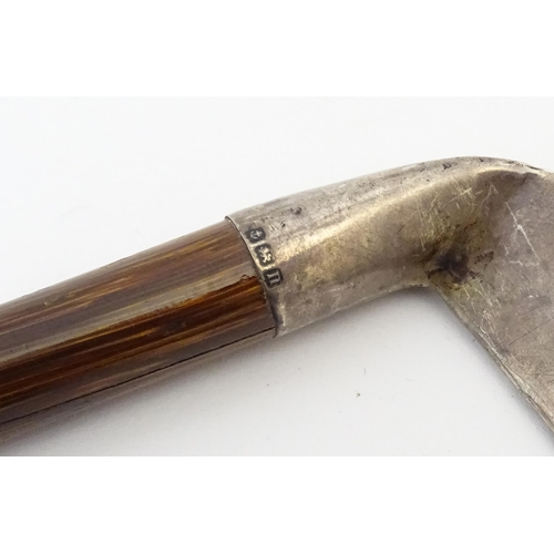 887 - An early 20thC Sunday stick / walking stick modelled as a golf club, the silver handle hallmarked Bi... 