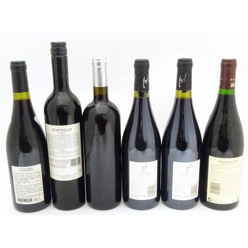 1039 - Red Wine : Six 750ml bottles of red wine comprising two bottles of Jean Didier Pinot Noir 2005, a bo... 