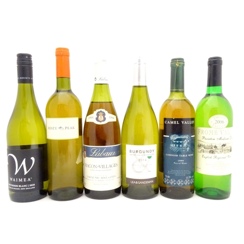 1045 - White Wine : Six assorted 750ml bottles of white wine to include Camel Valley Seyval Blanc 1999, Lea... 