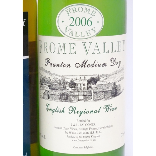 1045 - White Wine : Six assorted 750ml bottles of white wine to include Camel Valley Seyval Blanc 1999, Lea... 