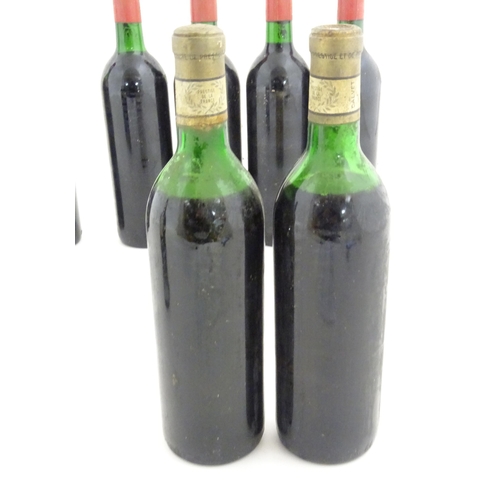 1047 - Red Wine : Twelve assorted 750ml bottles of  red wine to include 4 bottles of Mouton-Cadet Bordeaux,... 