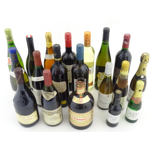 1048 - Wine etc.: A quantity of assorted bottles to include a 1987 Sancerre, Charles Heidsieck Champagne, T... 