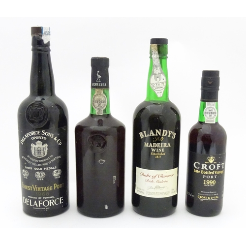 1050 - Port / Fortified Wine : Four assorted bottles of fortified wine to include a bottle of Delaforce Fin... 