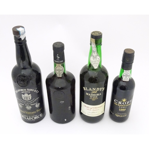 1050 - Port / Fortified Wine : Four assorted bottles of fortified wine to include a bottle of Delaforce Fin... 