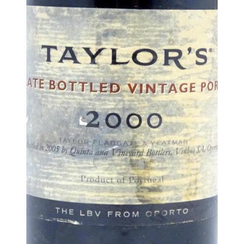 1052 - Port : A bottle of Taylor's Late Bottled Vintage Port, 2000