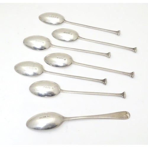 367 - A set of 6 seal top teaspoons hallmarked Sheffield  1921 maker Cooper Brothers & Sons Ltd. approx. 4... 