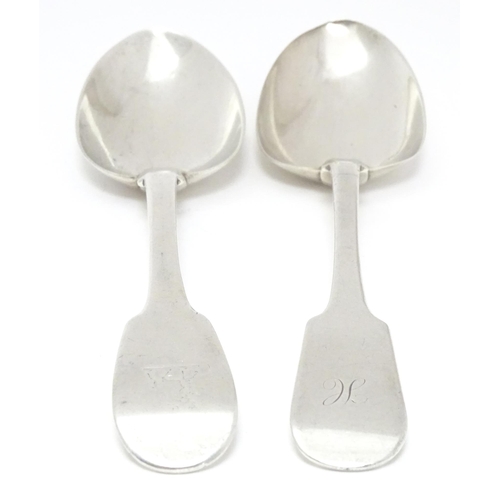 450 - Two silver Fiddle pattern table spoons, on Scottish hallmarked Edinburgh 1838, maker David Hodges, t... 