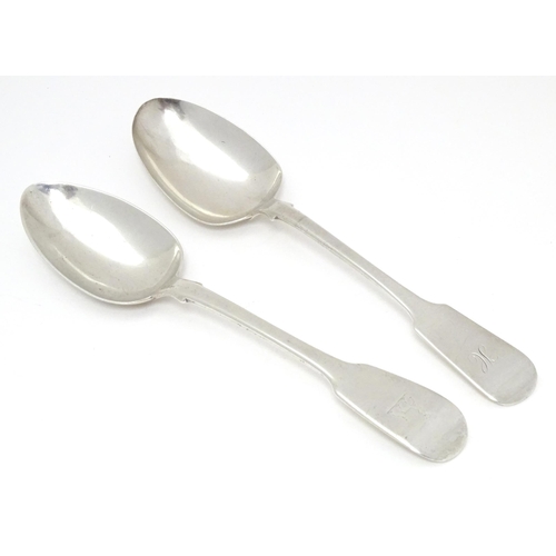 450 - Two silver Fiddle pattern table spoons, on Scottish hallmarked Edinburgh 1838, maker David Hodges, t... 