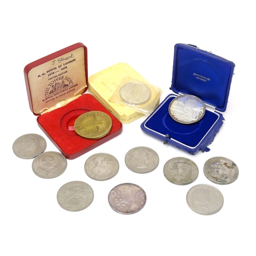 799 - Coins : Assorted commemorative coins to include a Gibraltar proof crown 1967, a Tower of London 1078... 