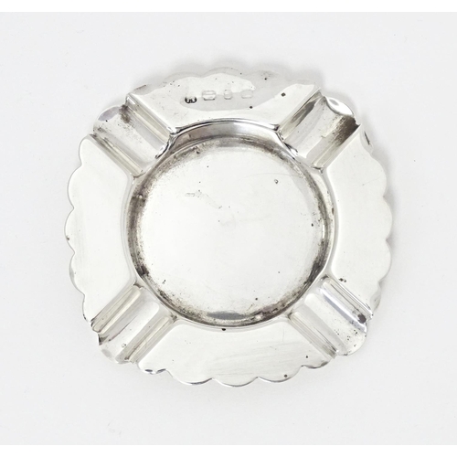 249 - A silver ashtray. Approx. 3 1/2