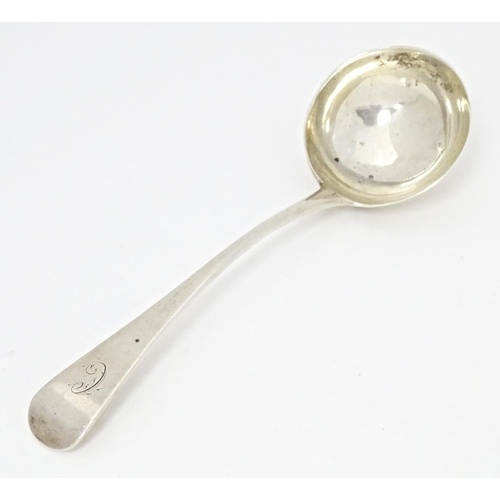 289 - A Geo III silver sauce ladle hallmarked London 1799, maker Solomon & Hougham. Approx. 7 1/4